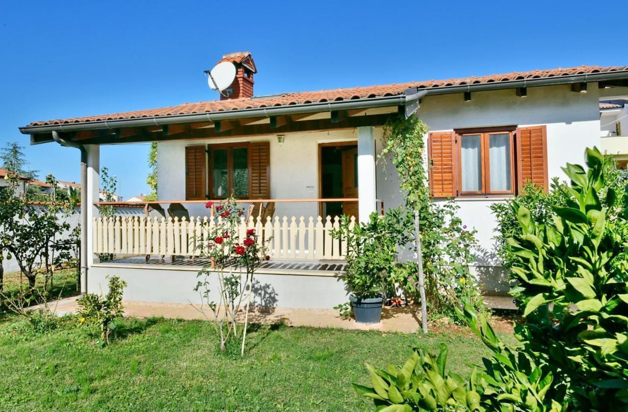 Adriatico Bungalow Пореч Экстерьер фото