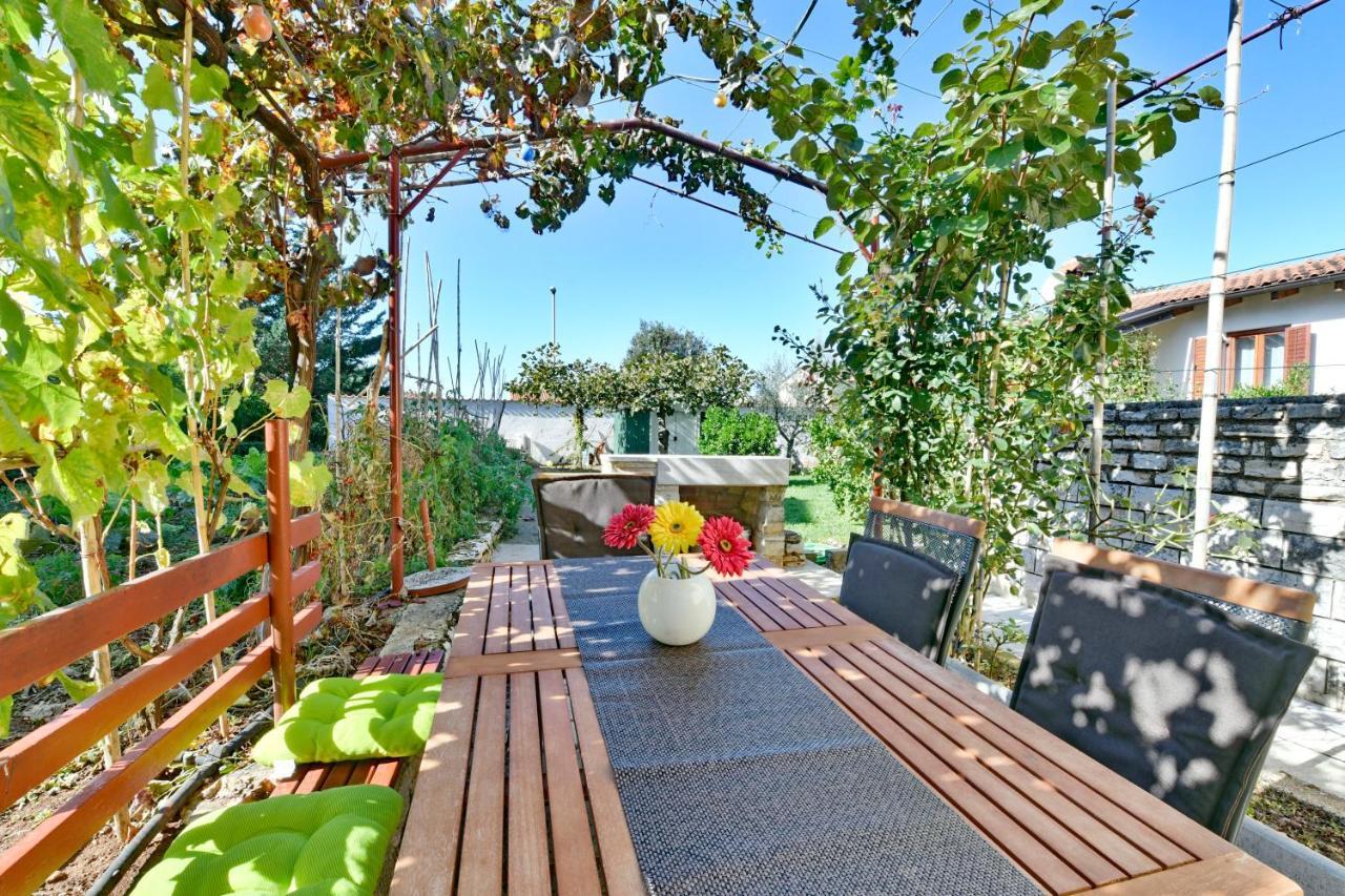 Adriatico Bungalow Пореч Экстерьер фото