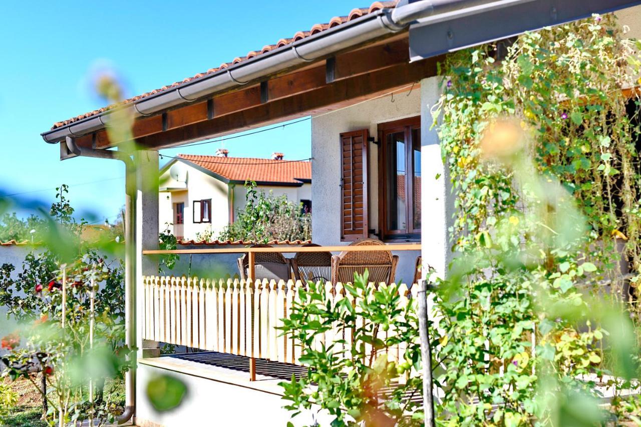 Adriatico Bungalow Пореч Экстерьер фото