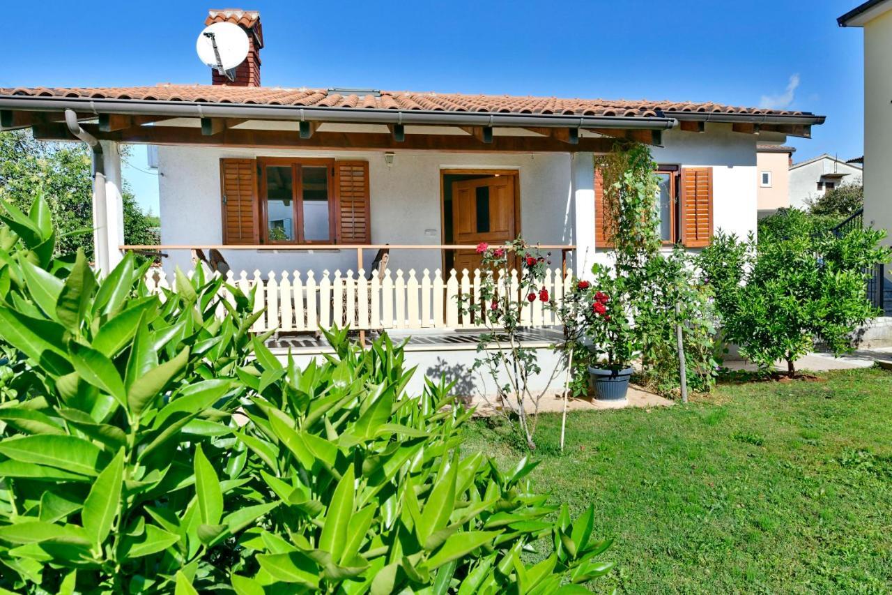 Adriatico Bungalow Пореч Экстерьер фото