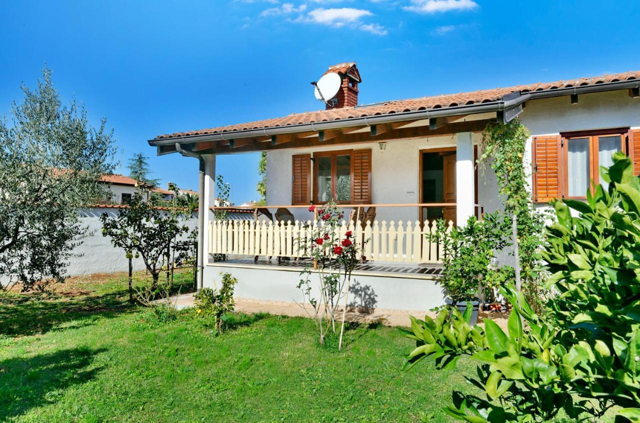 Adriatico Bungalow Пореч Экстерьер фото