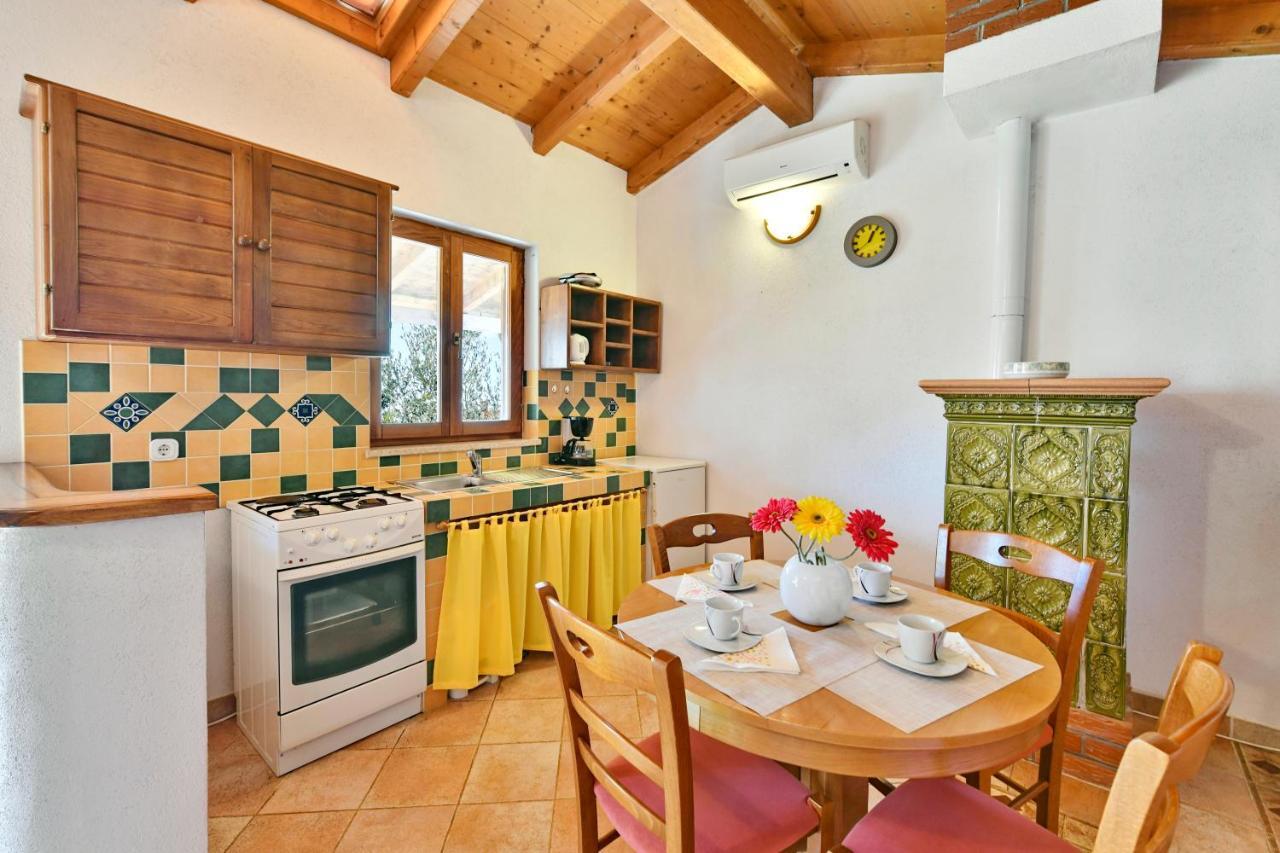 Adriatico Bungalow Пореч Экстерьер фото